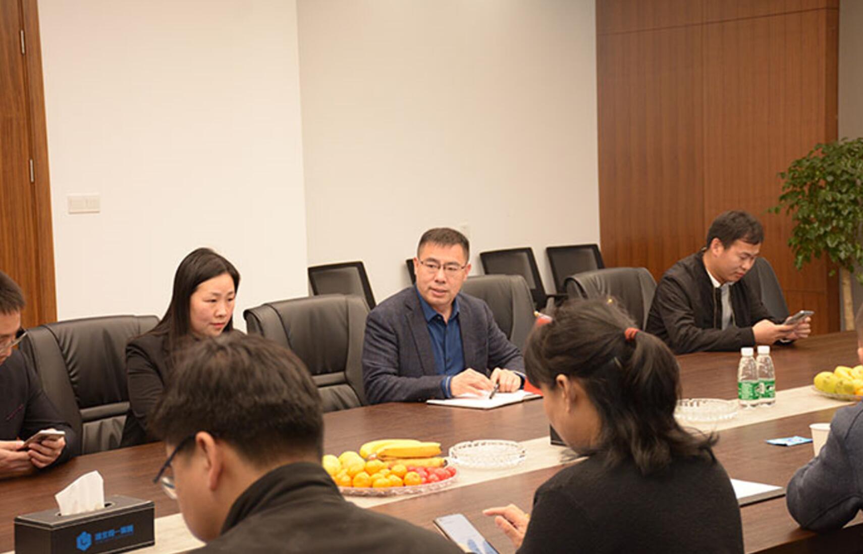 宜昌、随州多位领导一同参观我司研发的智能厨具