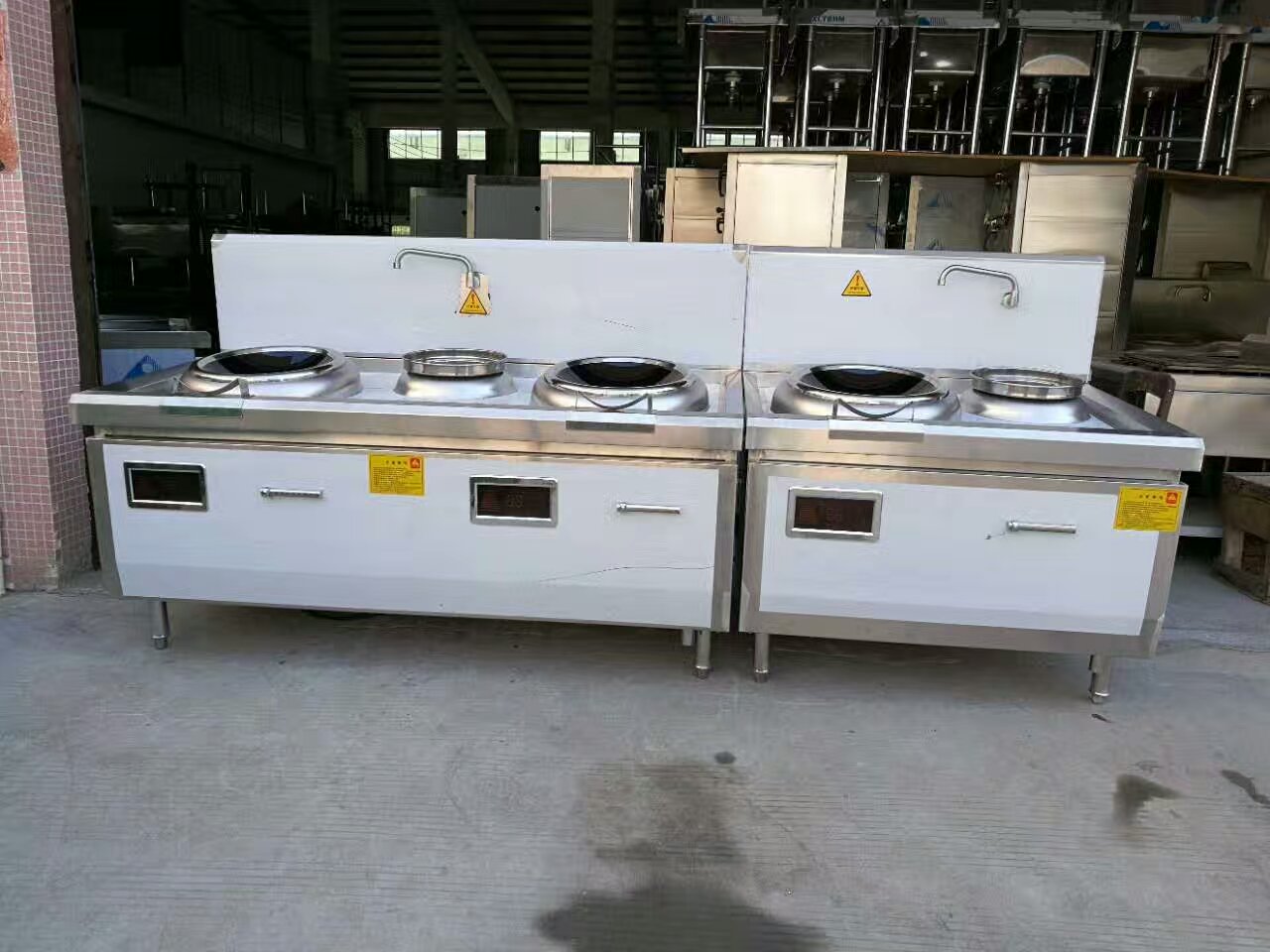 选择商用电磁炉时要考虑启停感应的灵敏度